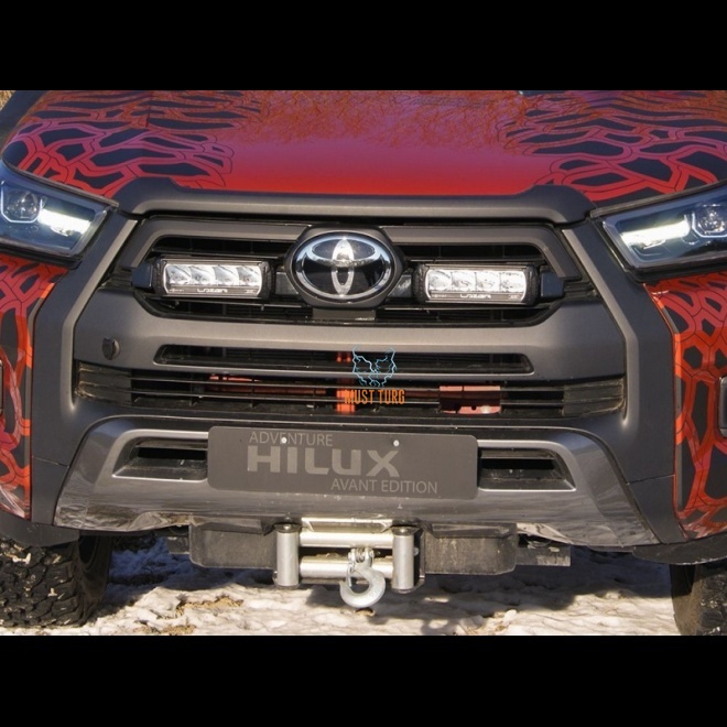 Kaugtulede kit Toyota Hilux INVINCIBLE-X 2021- Lazer Tripel-R 750 Gen2