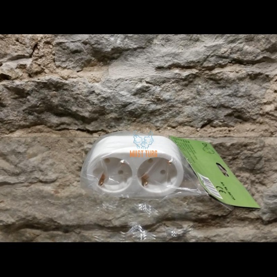 Branch socket with earth 2 sockets white 16A