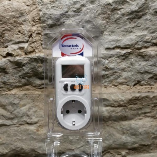 Flow meter wall socket digital
