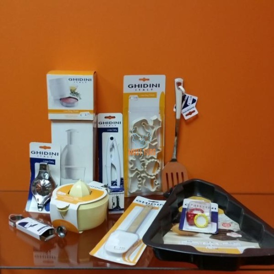 Kitchen accessories 9 different products Ghidini