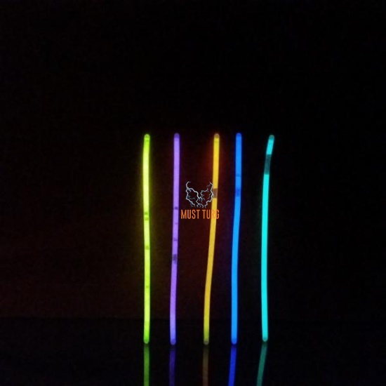 Light sticks in the dark 75pcs e. 5 boxes