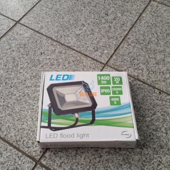 Led prožektor õhuke must 20W 220-240V 1400lm 4000K