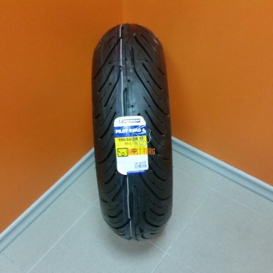 190/50ZR17 73W M/C Michelin Pilot Road 4 GT rear