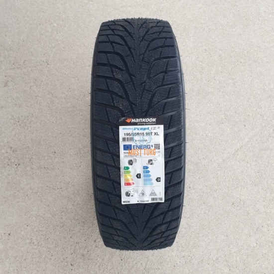 195/65R15 95T XL Hankook Winter I´cept IZ3 W636 M+S lamell