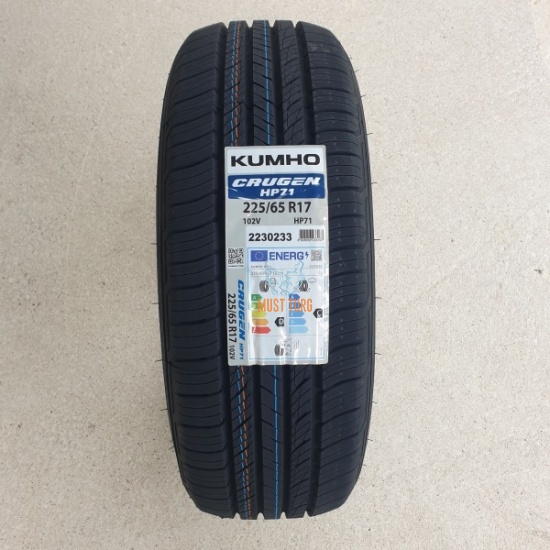 11400-22565r17_kumho_crugen_hp71.jpeg