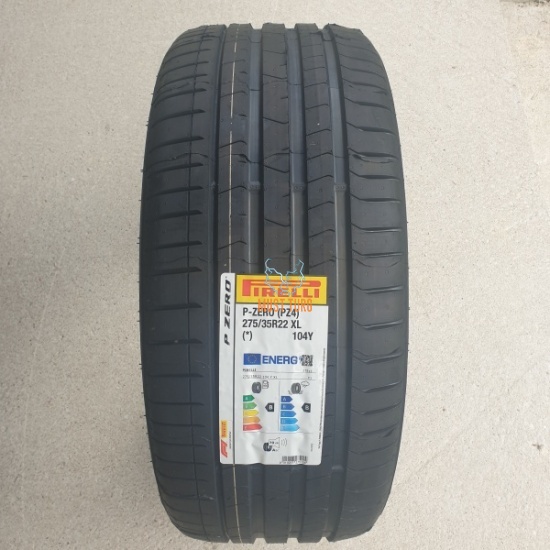 275/35R22 104Y XL Pirelli P Zero PZ4
