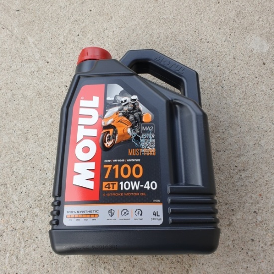 9581-motul_7100_10w40.jpg