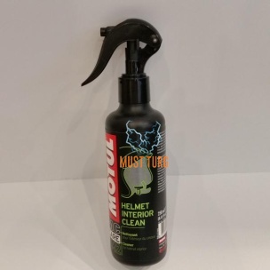 Kiivrite ja jalanõude sisepindade hooldusvahend Motul M2 Helmet Interior Clean 250ml