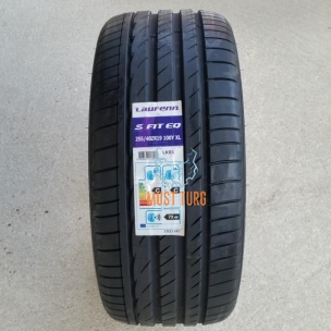 255/40R19 100Y XL Laufenn S Fit EQ LK01